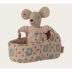 Bébé souris dans son couffin - Rose