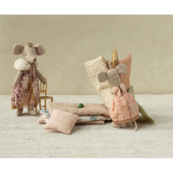 La princesse au petit pois, Grande sœur souris