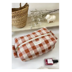 Trousse_de_toilette_Vichy_Argile-Capture d'ecran 2026-09-17 160537