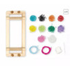 13 BIJOUX POPS EN PERLES ET UN METIER A TISSER